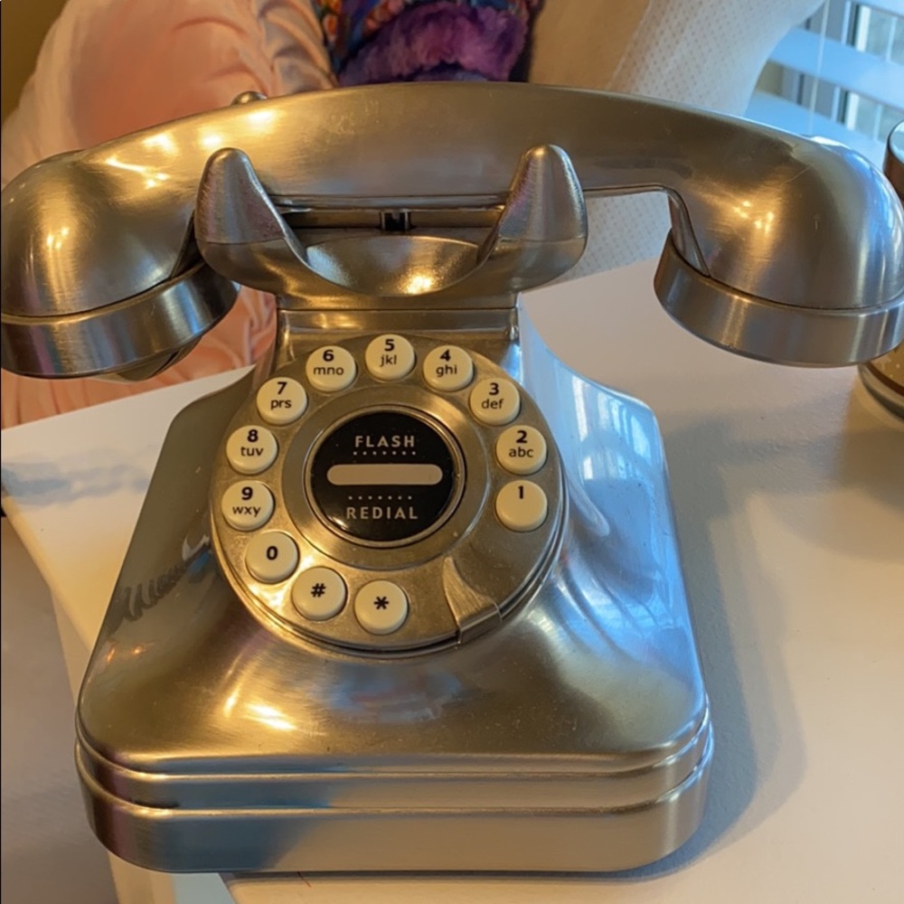 Vintage inspired land phone. Fully functional